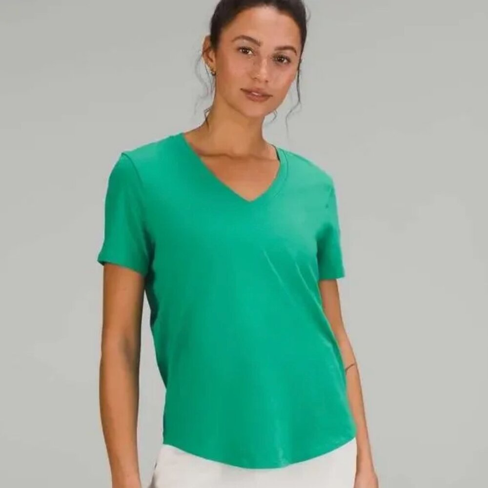 Lululemon Love V-Neck T-Shirt Maldives Green Size 8